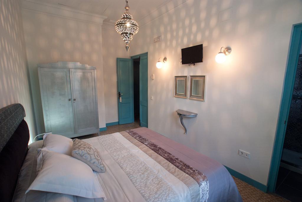 Hotel Hostal Chic Sant Feliu de Guíxols Chambre photo