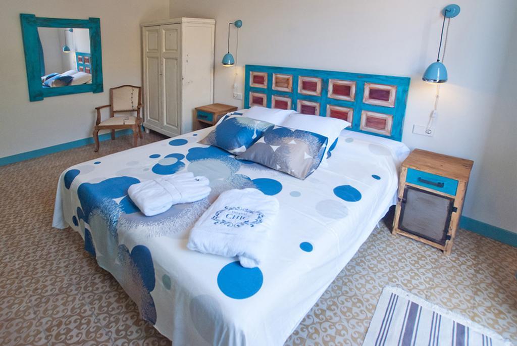 Hotel Hostal Chic Sant Feliu de Guíxols Chambre photo